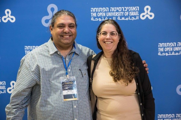 12 מתוך 405